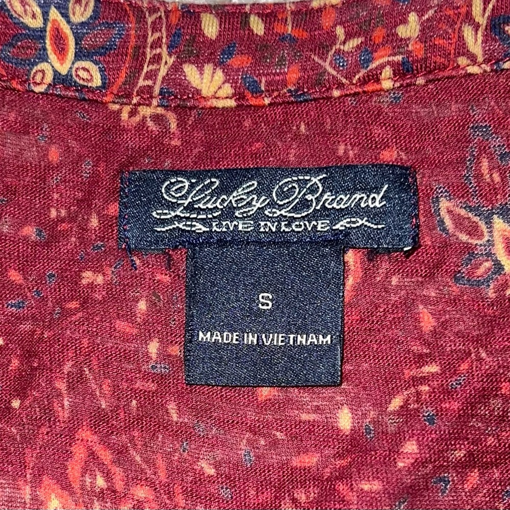Lucky Brand Women’s Burgundy Smocked Boho V-Neck 3/4 Sleeve Blouse Top Size S - Picture 4 of 5